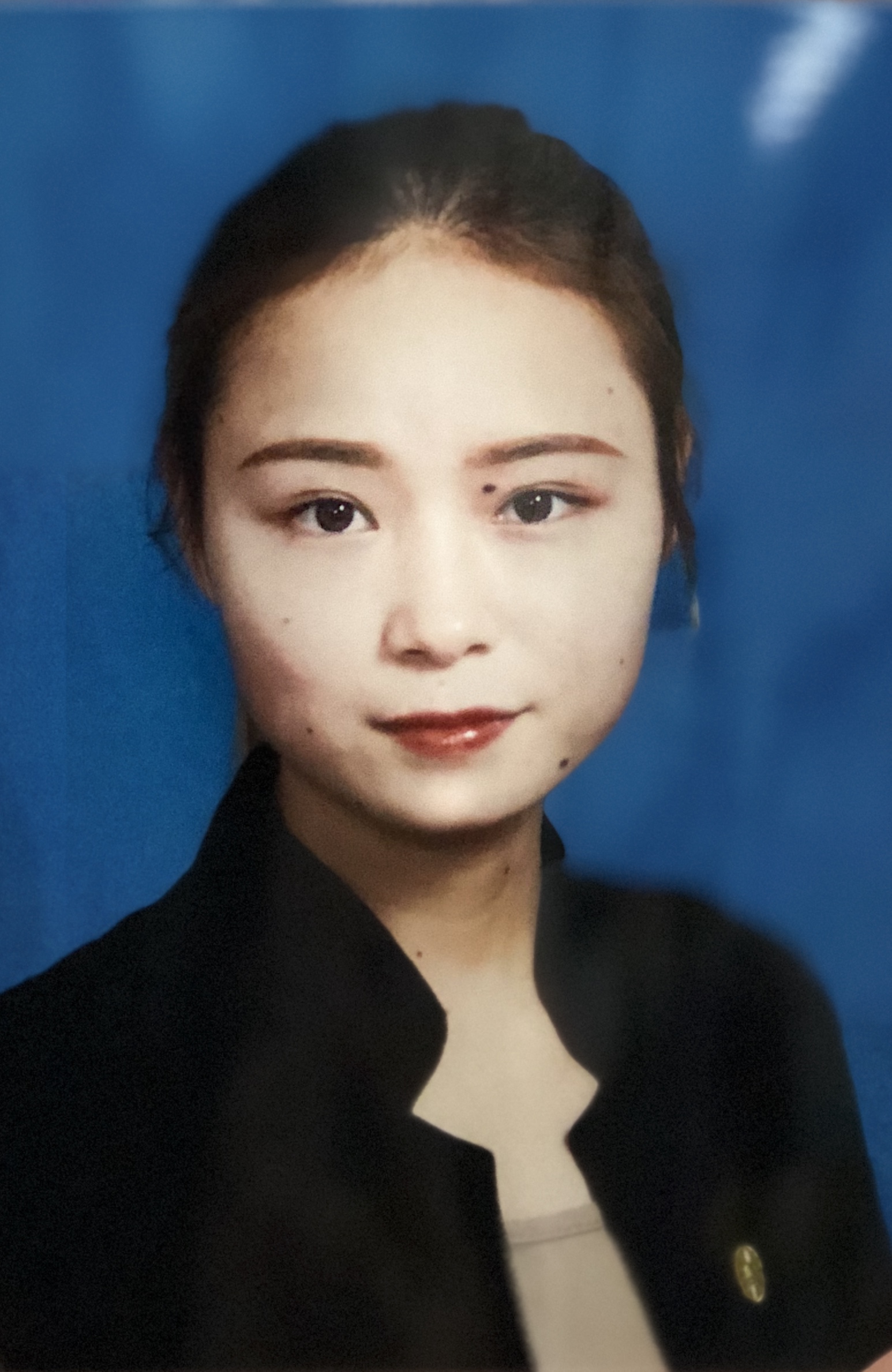 敖佳莉